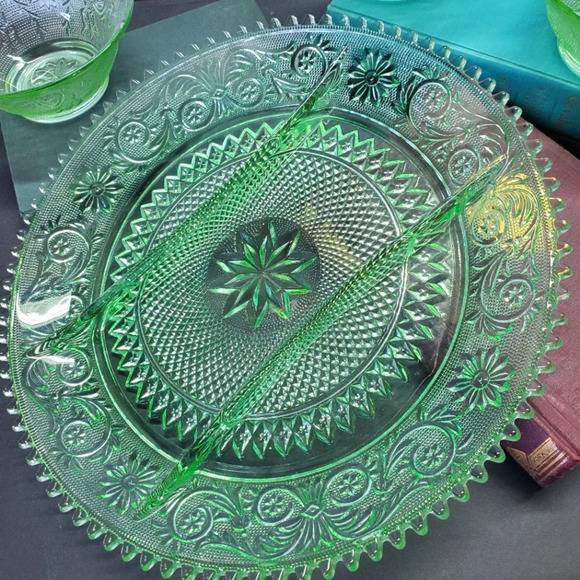 Vintage 4pc Divided Serving Plate and bowls - Picture 2 of 7